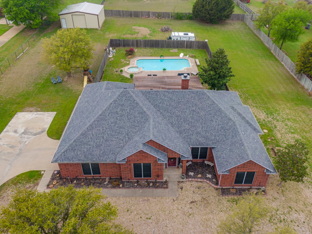 3621 Whispering Hills Court Midlothian TX 76065