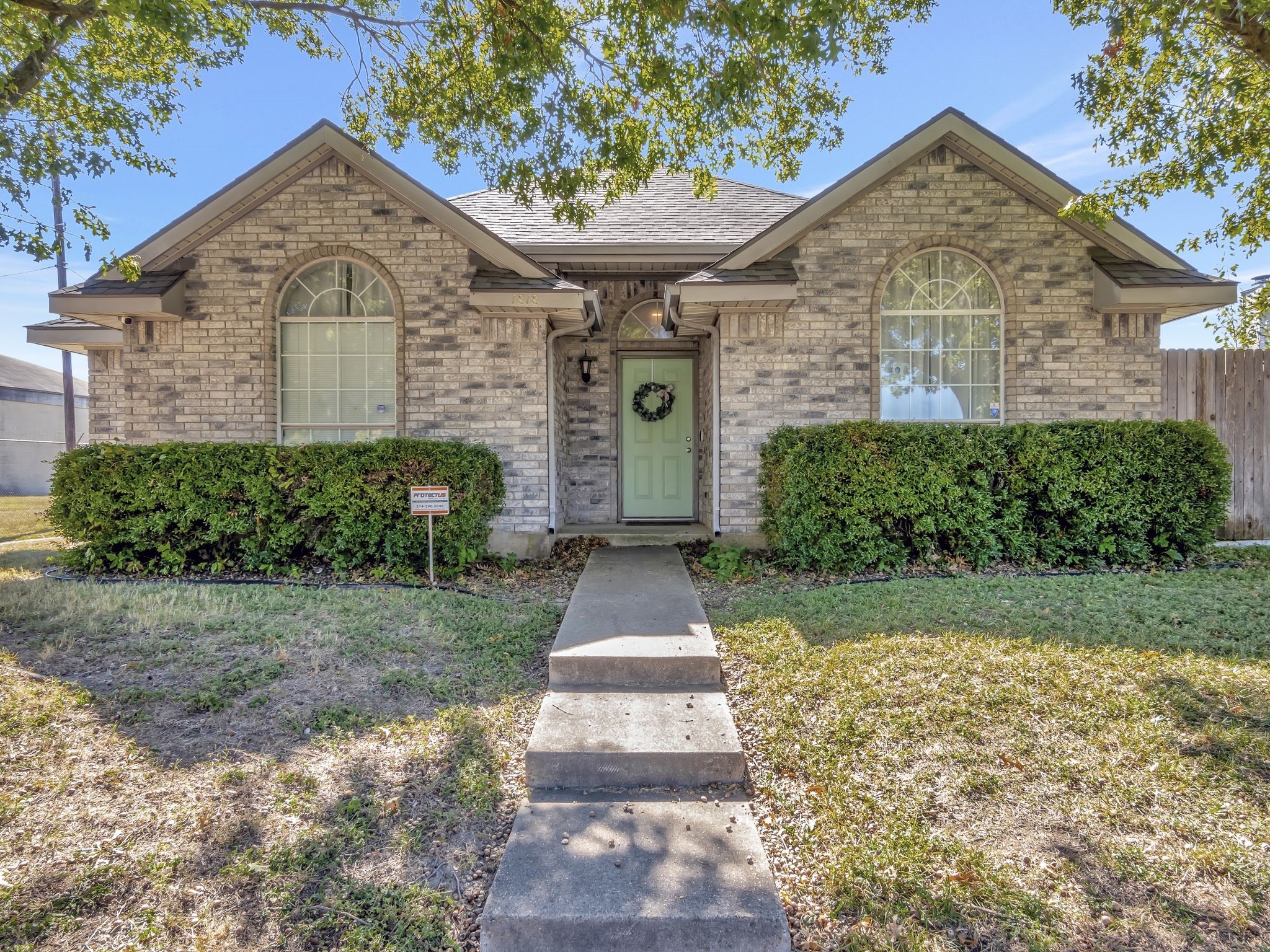 1818 Straus Road Cedar Hill TX 75104