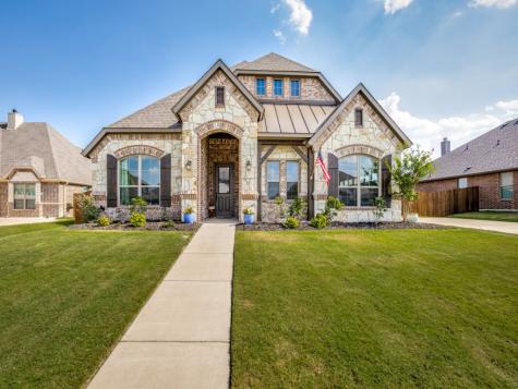 472 Alamosa Drive Waxahachie TX 75165