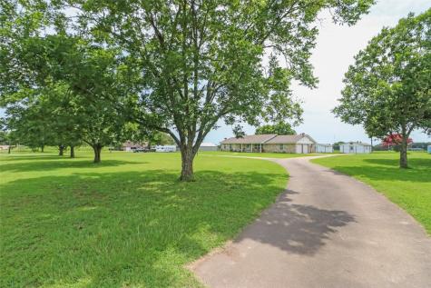 2632 County Road 425 Cleburne TX 76031