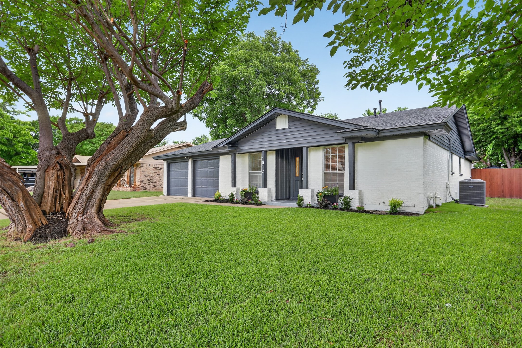 1012 Edna Drive Everman TX 76140