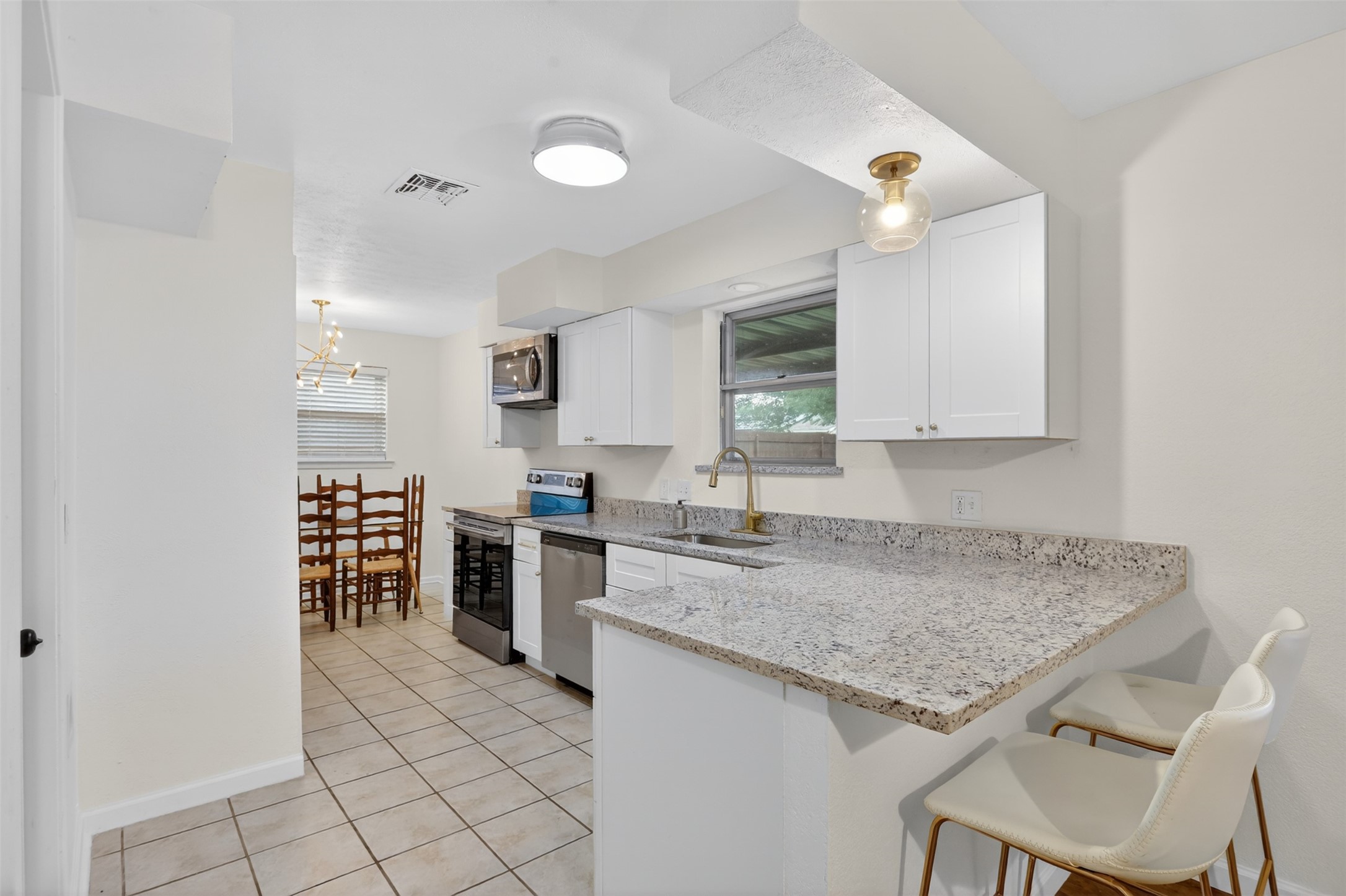 1012 Edna Drive Everman TX 76140