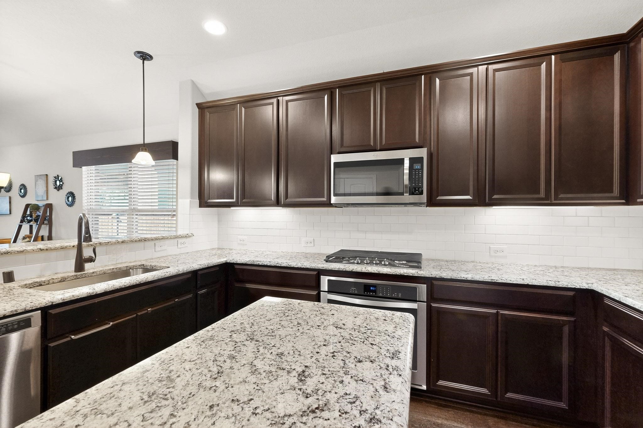 1628 Ridge Creek Lane Aubrey TX 76227