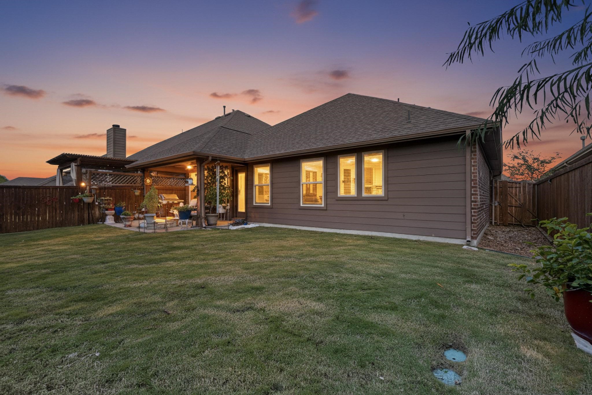 1628 Ridge Creek Lane Aubrey TX 76227