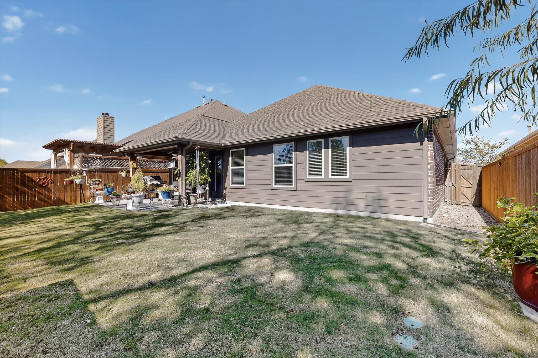 1628 Ridge Creek Lane Aubrey TX 76227