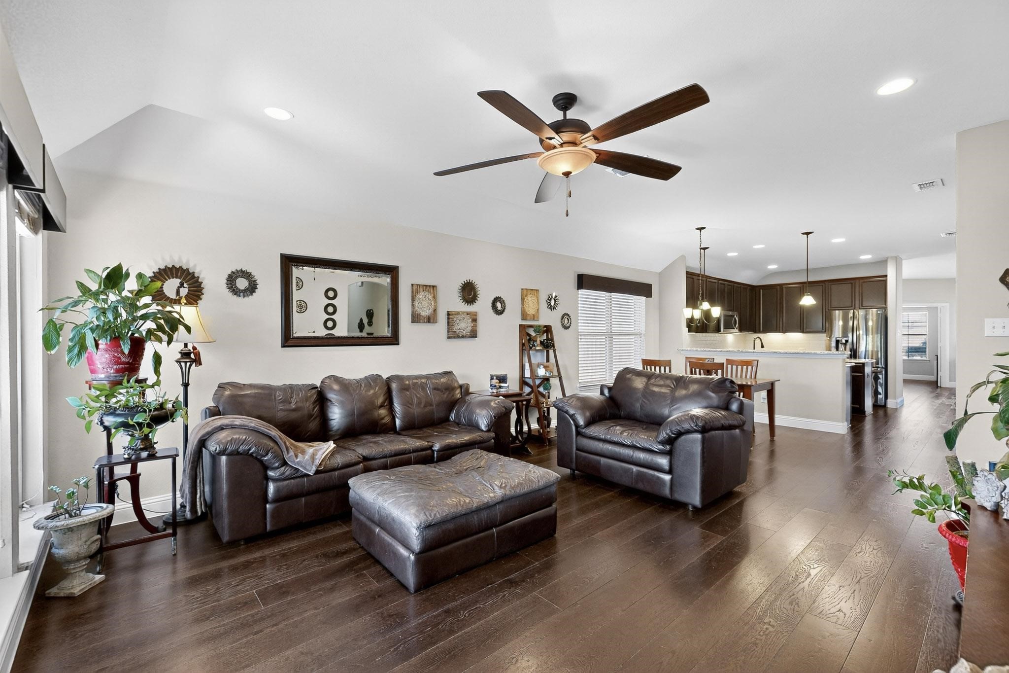 1628 Ridge Creek Lane Aubrey TX 76227