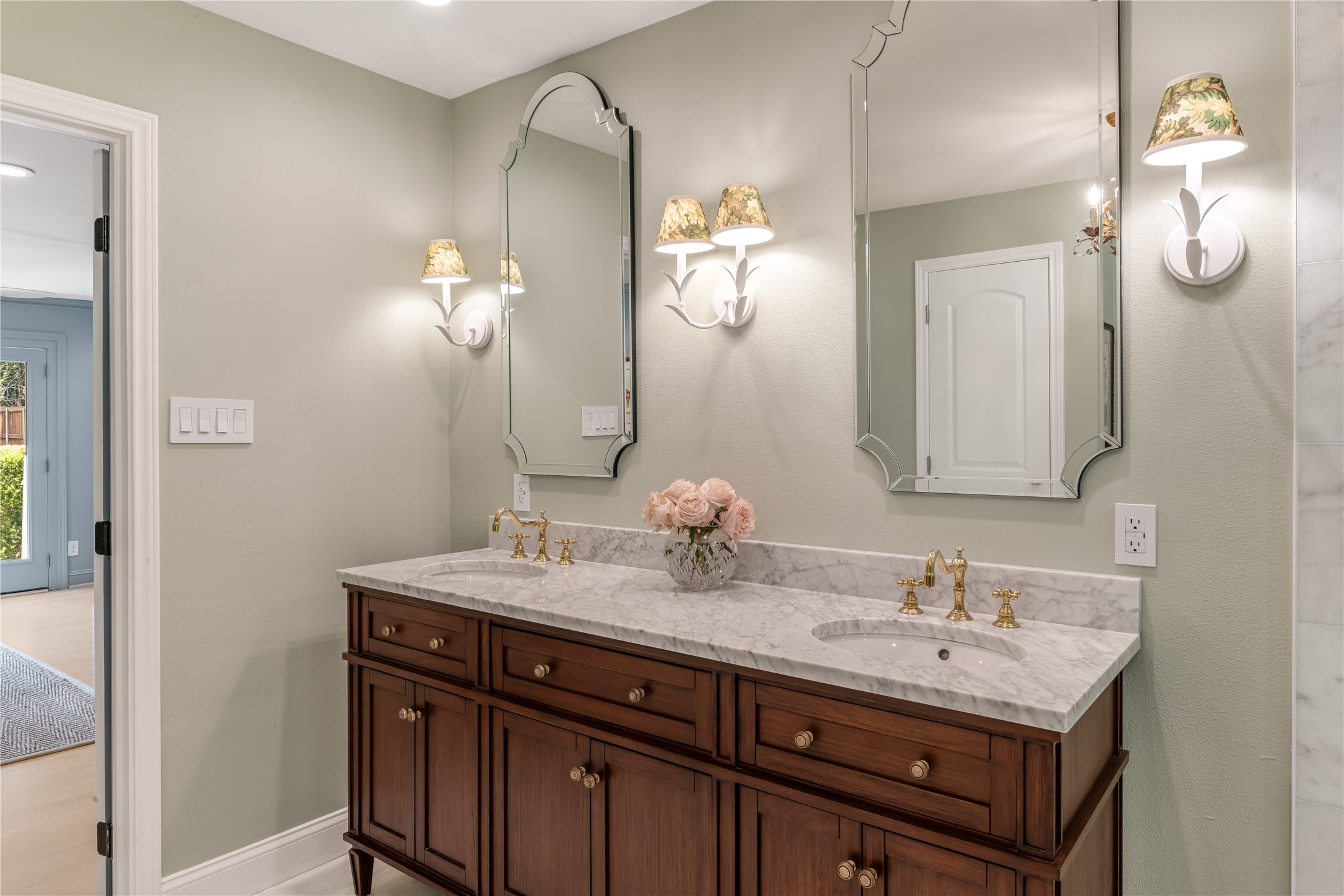 3909 Fantasia Lane Dallas TX 75229