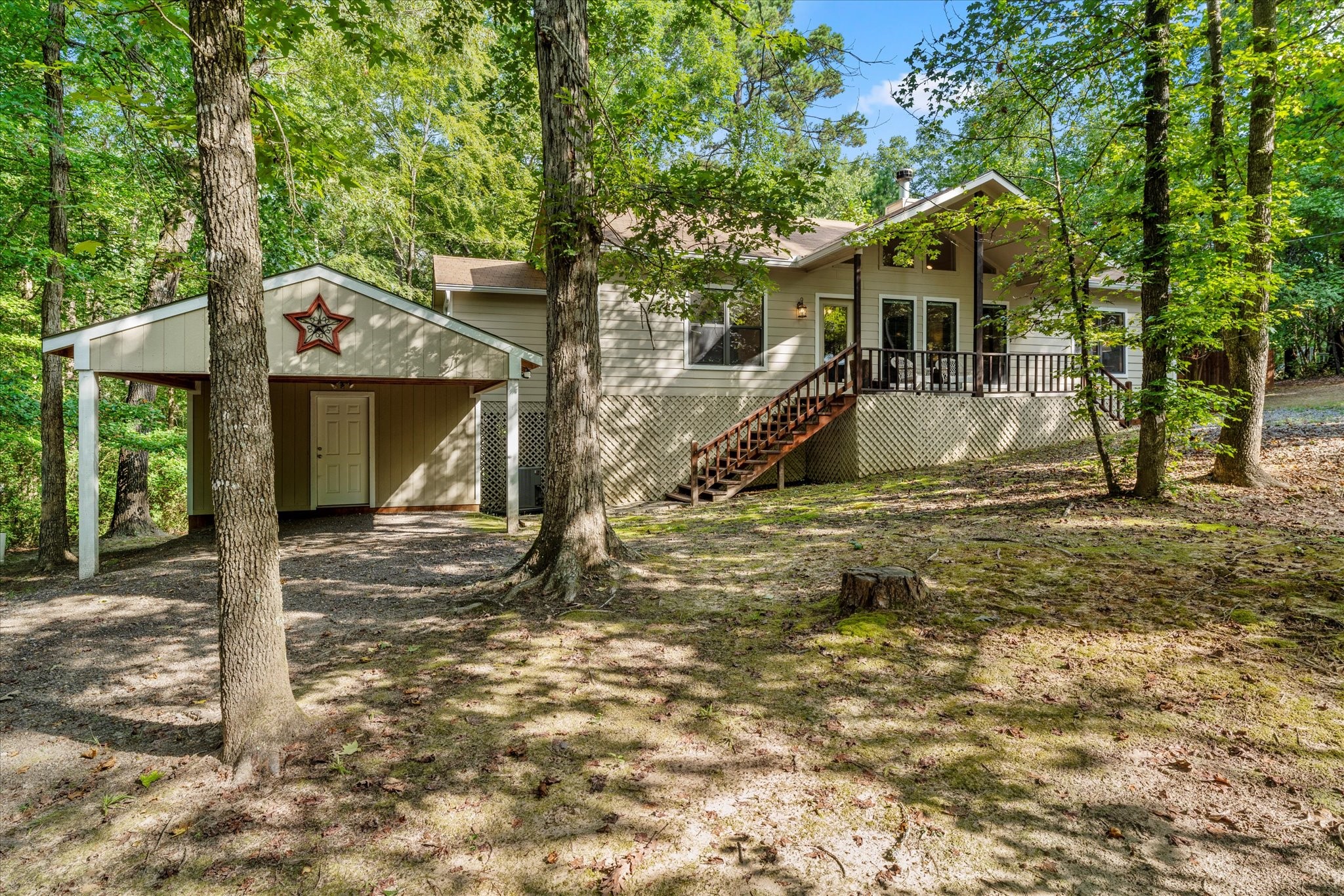 211 Butternut Glen Holly Lake Ranch TX 75765