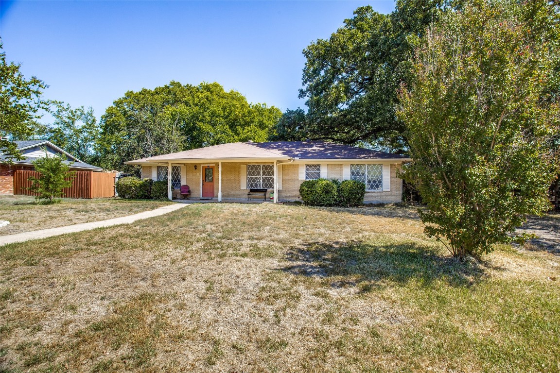 205 Royal Oaks Drive Greenville TX 75402