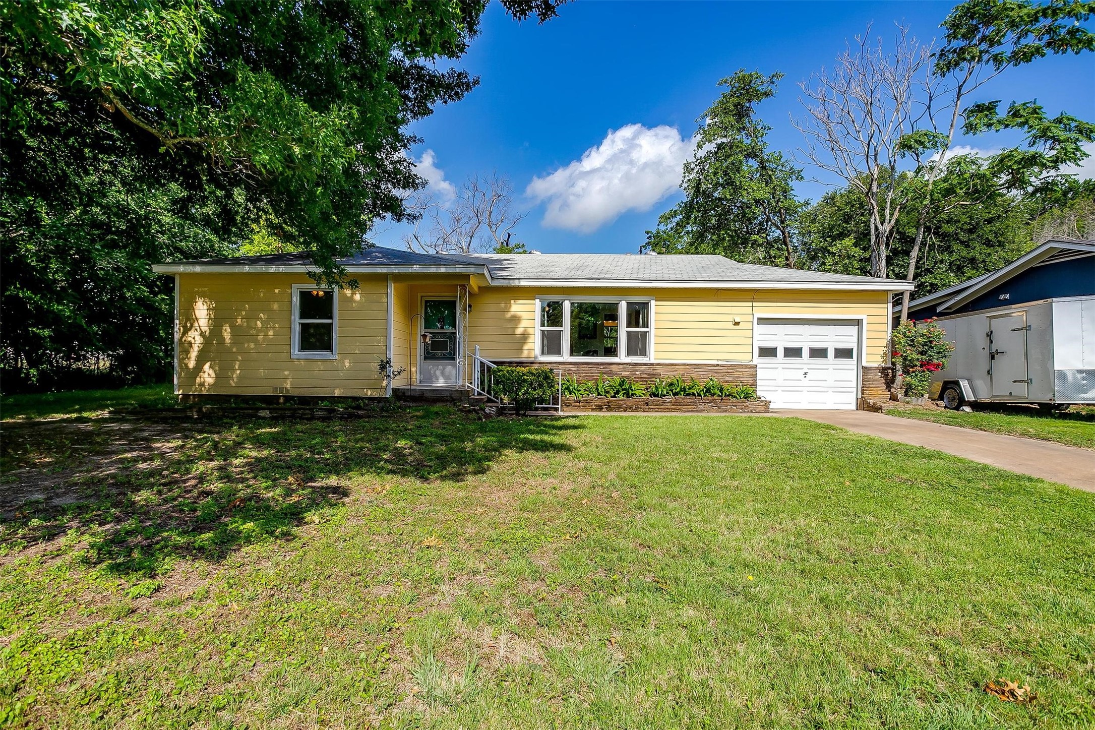 111 Harmon Street Weatherford TX 76086