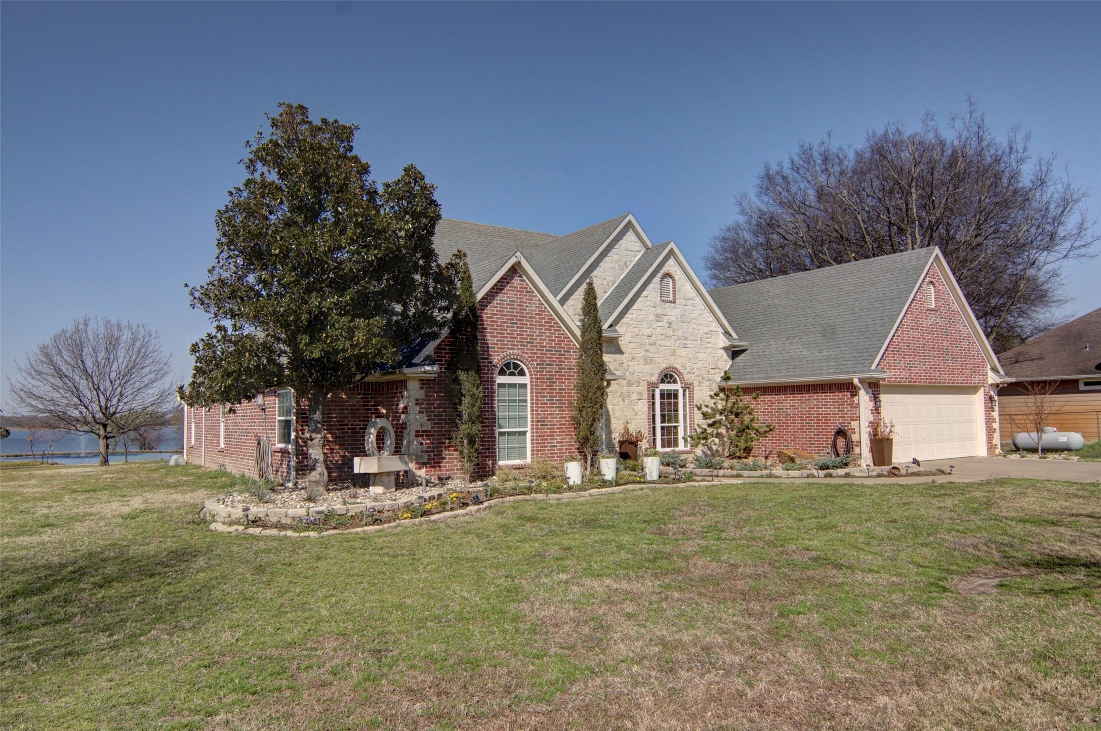 125 Rs County Road 3379 Emory TX 75440