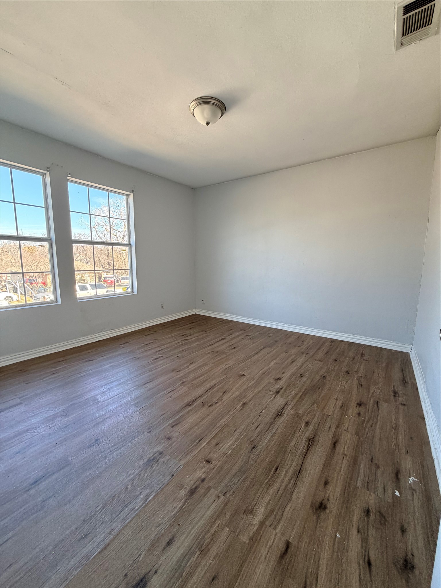 2700 Bideker Avenue Fort Worth TX 76105