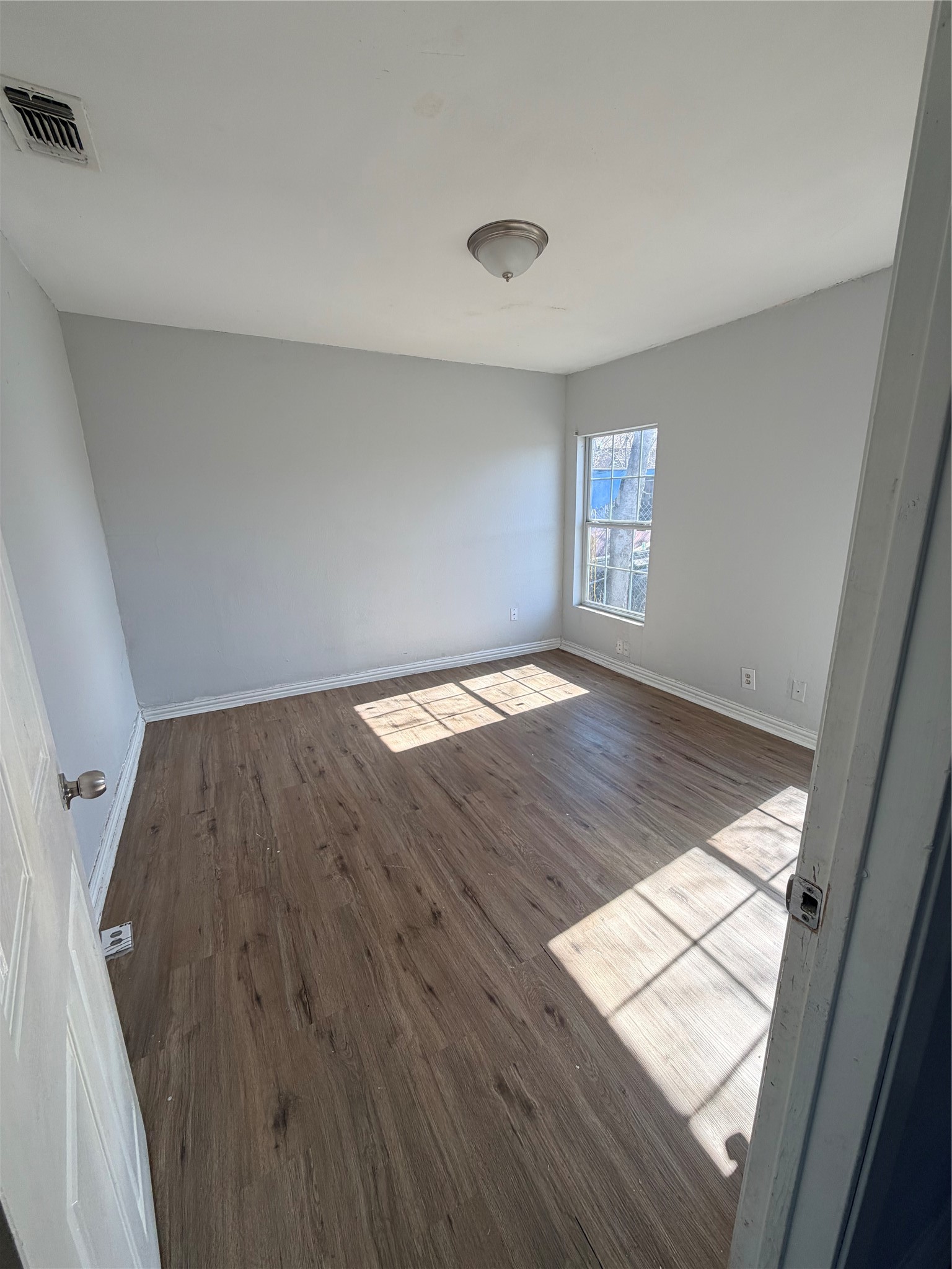 2700 Bideker Avenue Fort Worth TX 76105