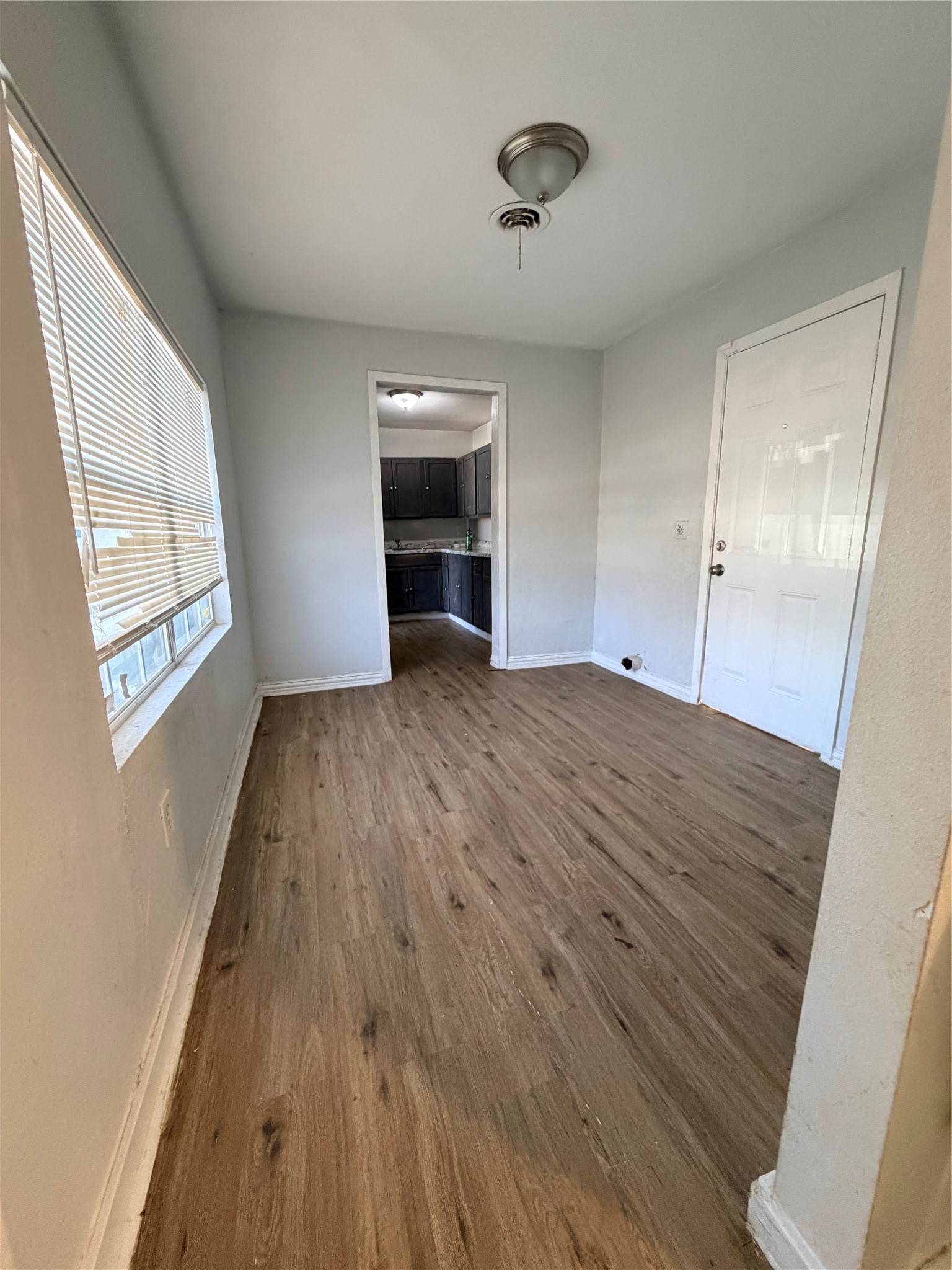 2700 Bideker Avenue Fort Worth TX 76105