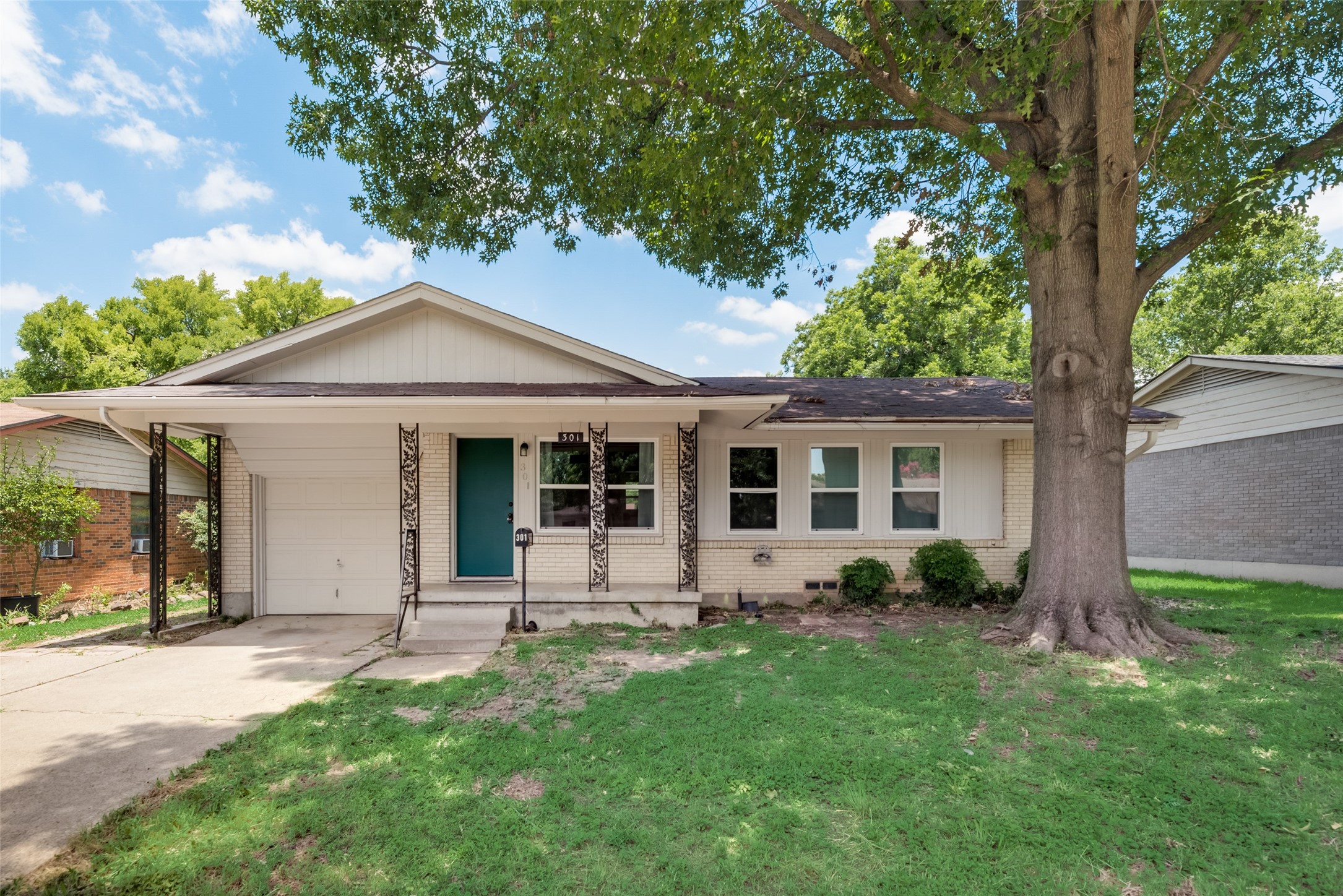 301 W Daugherty Drive Garland TX 75041