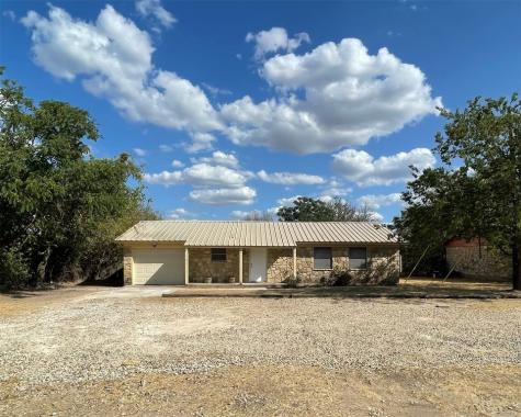 1901 Walker Court Granbury TX 76048