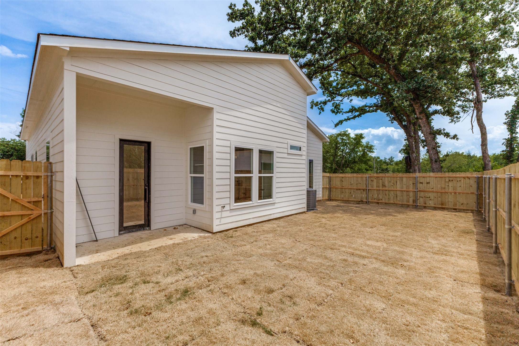 1151 Riverwood Road Dallas TX 75217
