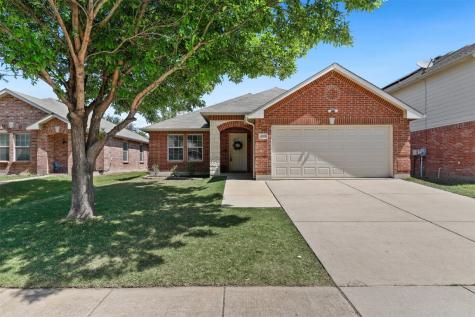 4525 Lacebark Lane Fort Worth TX 76244