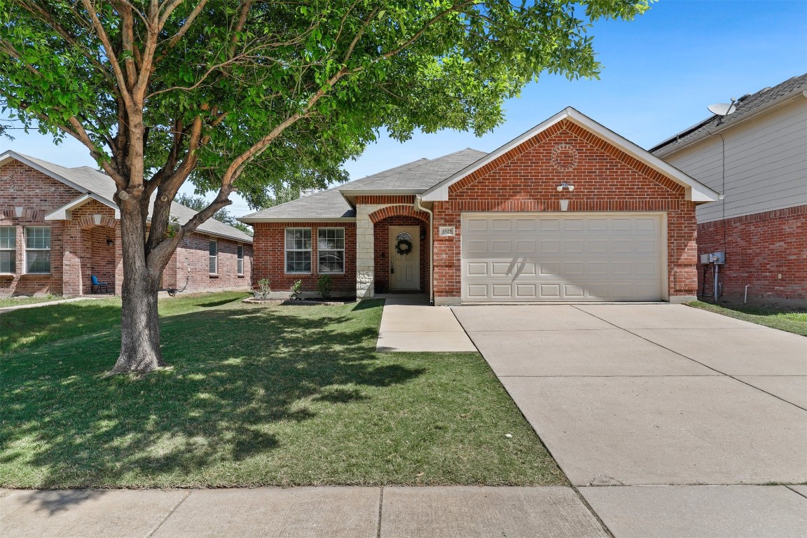 4525 Lacebark Lane Fort Worth TX 76244