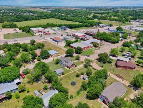 700 N 3rd Street McGregor TX 76657