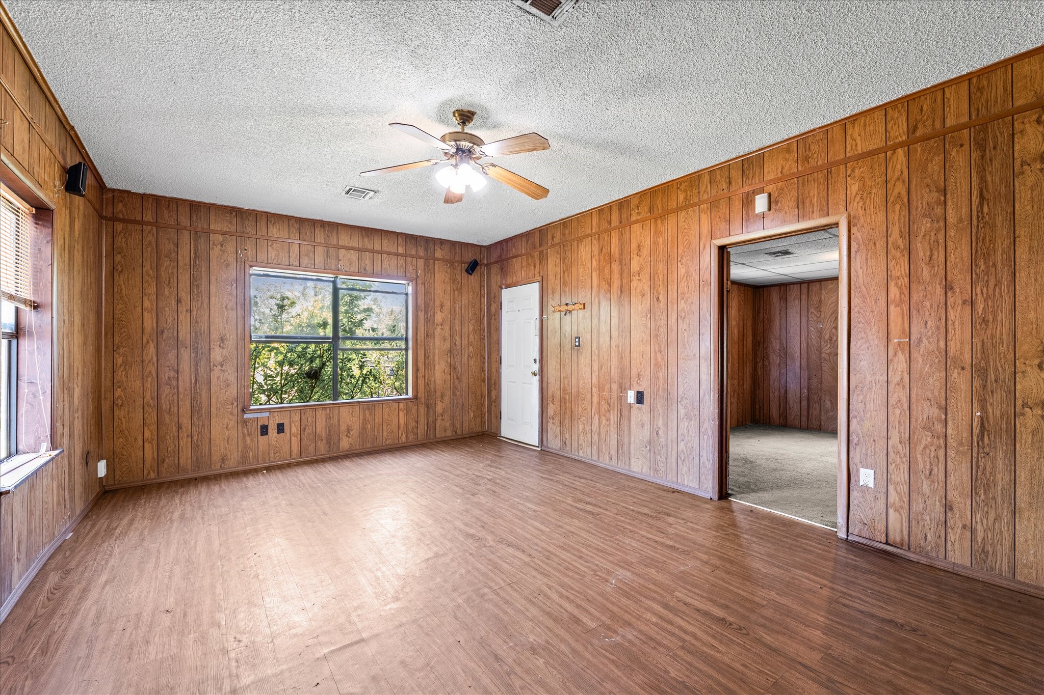700 N 3rd Street Mcgregor TX 76657