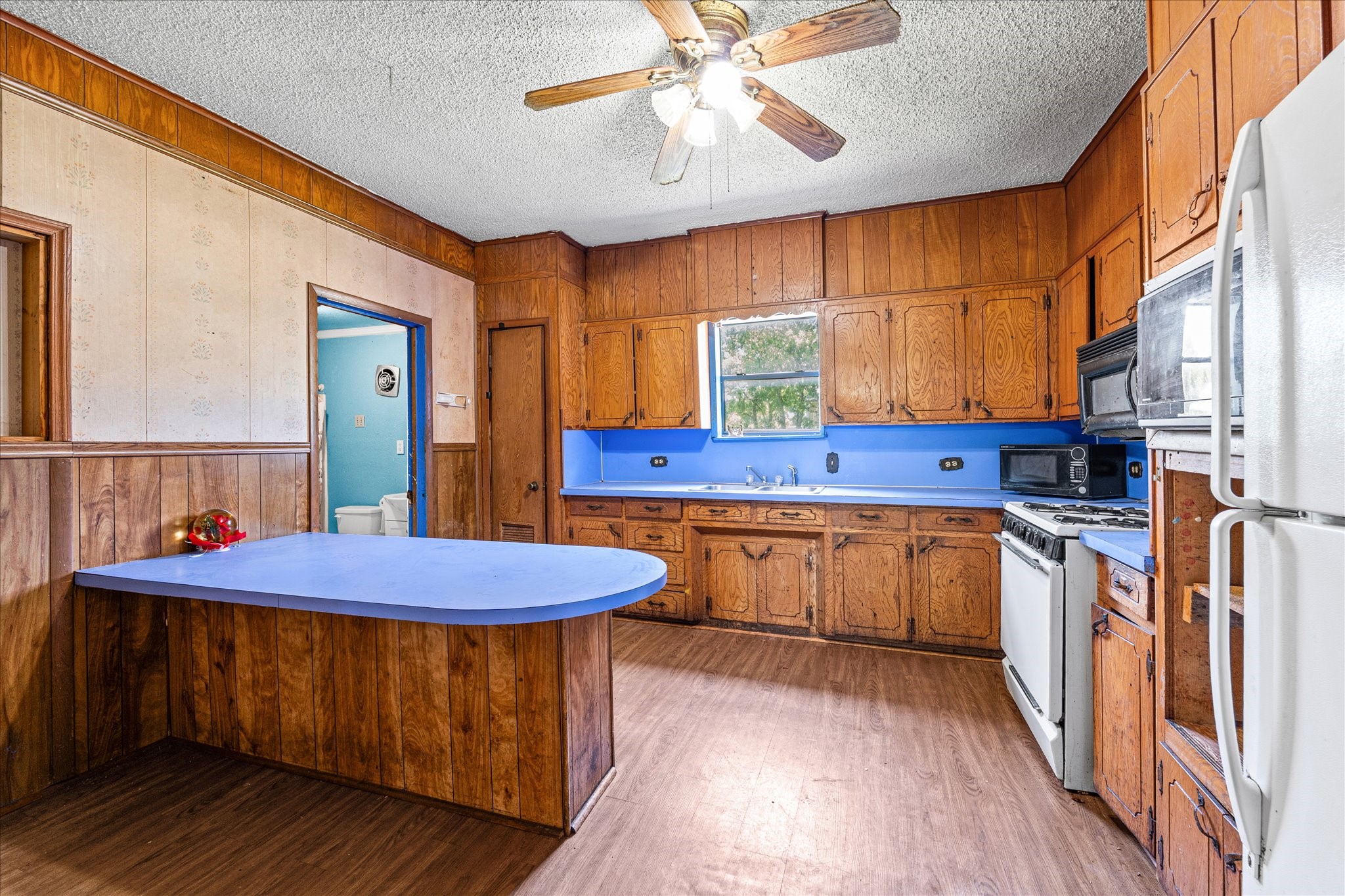 700 N 3rd Street Mcgregor TX 76657