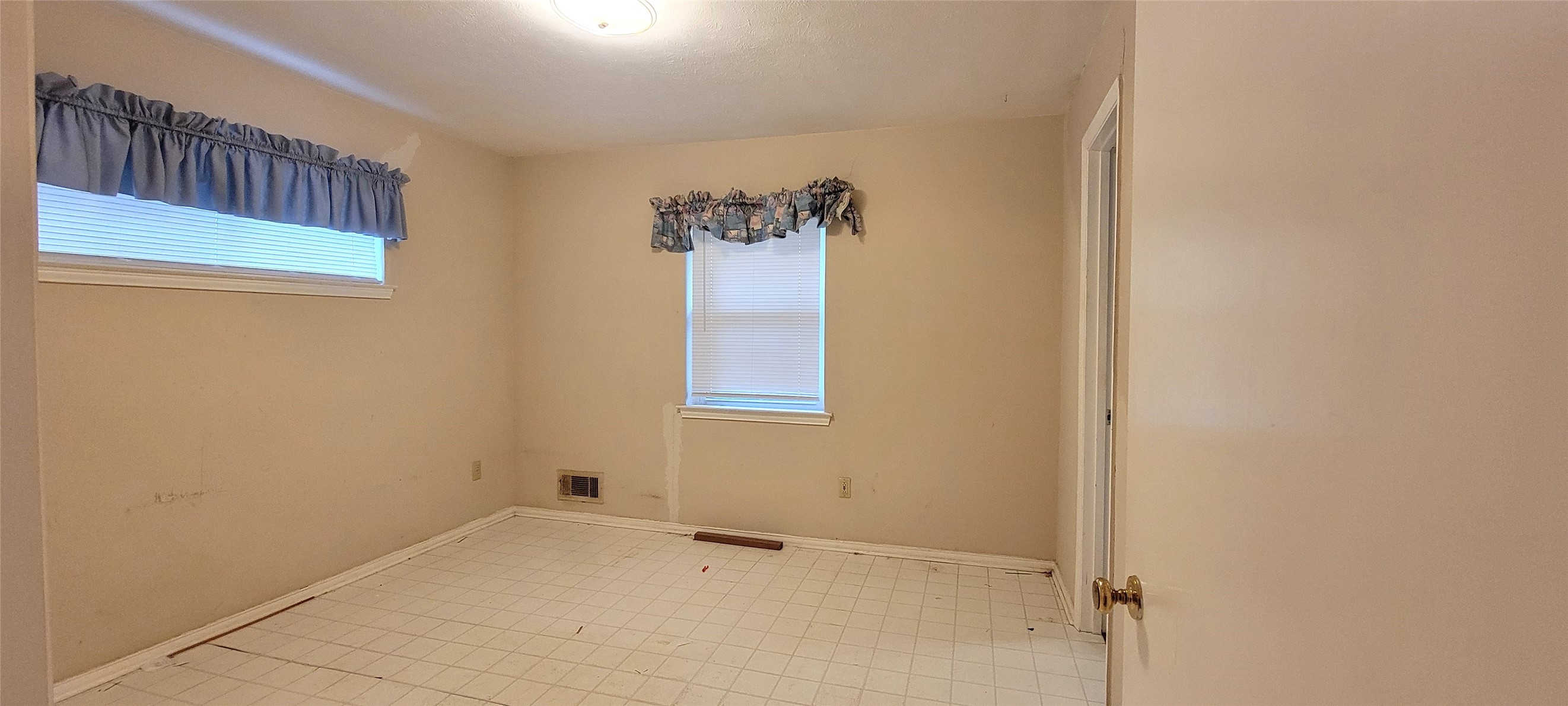 10711 Clearbrook Lane Dallas TX 75218