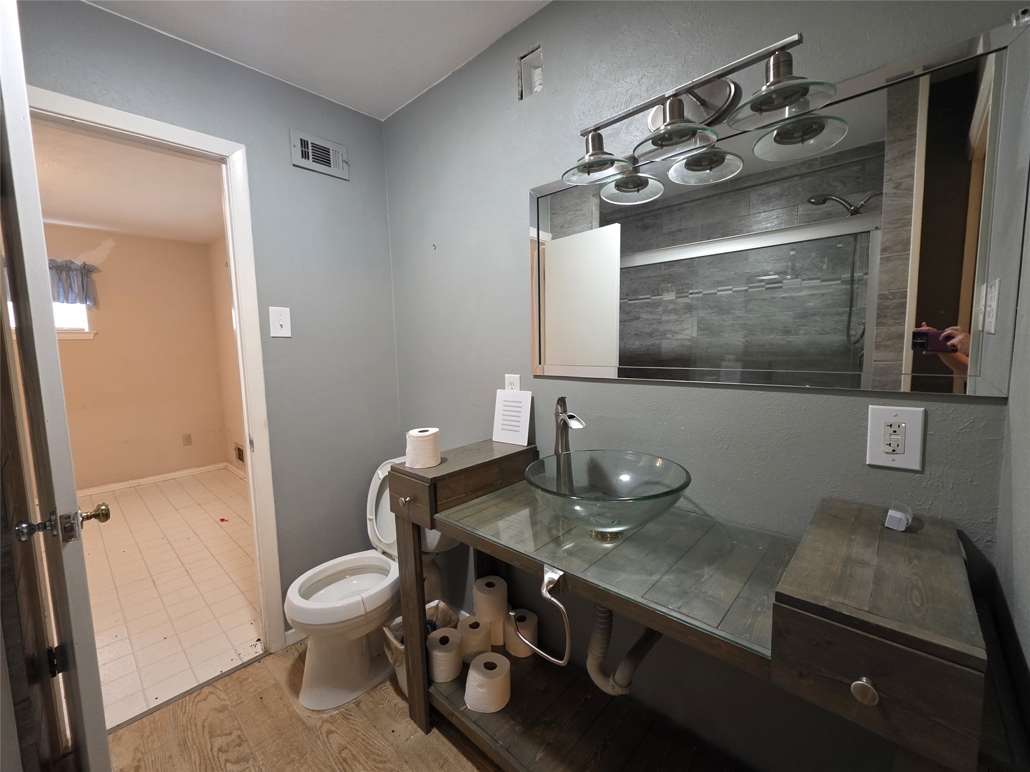 10711 Clearbrook Lane Dallas TX 75218