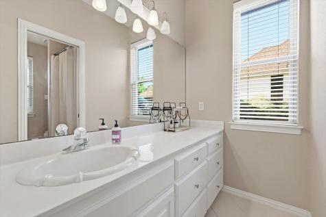 1512 Hunters Ridge Circle Denton TX 76205
