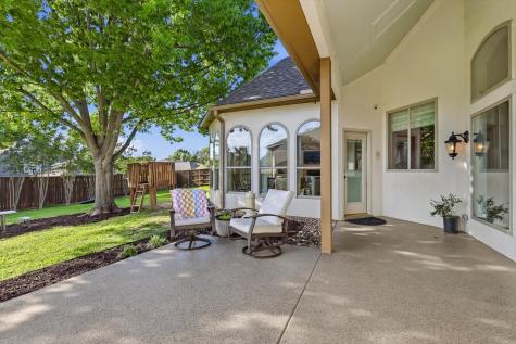 1512 Hunters Ridge Circle Denton TX 76205