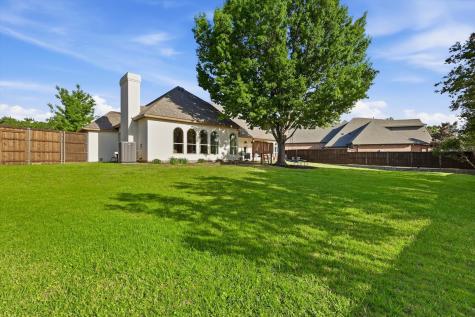 1512 Hunters Ridge Circle Denton TX 76205