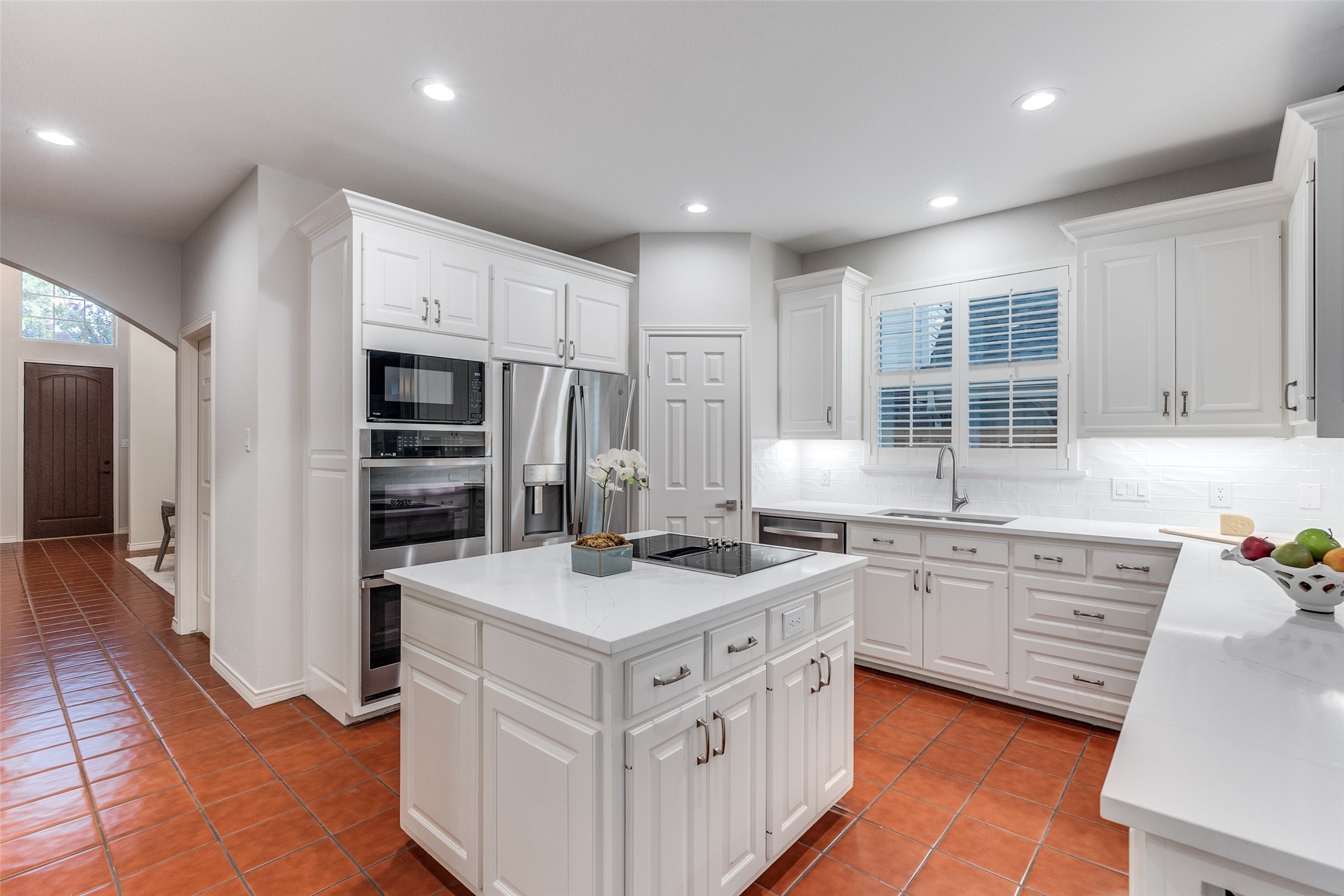 8931 Club Creek Circle Dallas TX 75238