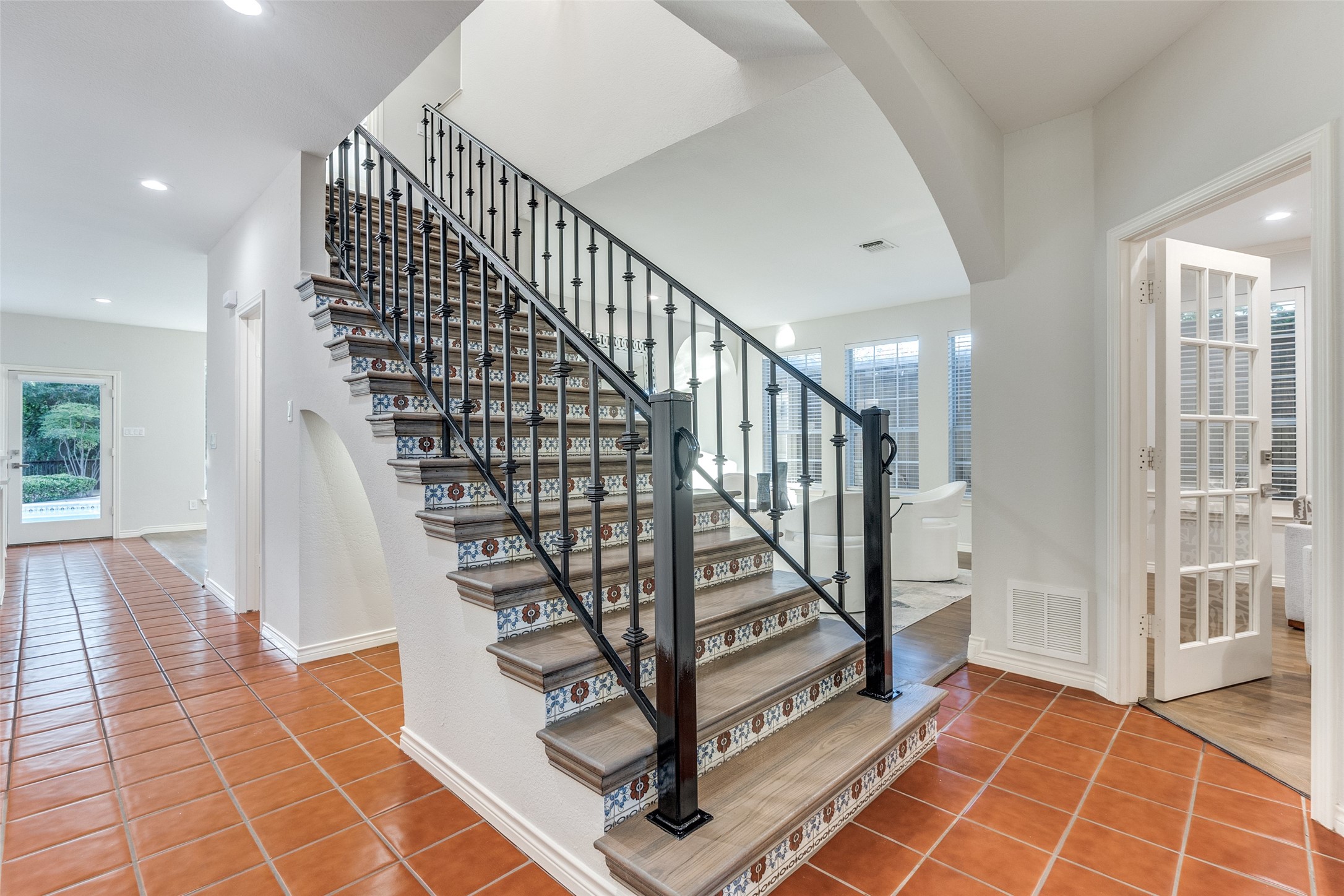 8931 Club Creek Circle Dallas TX 75238