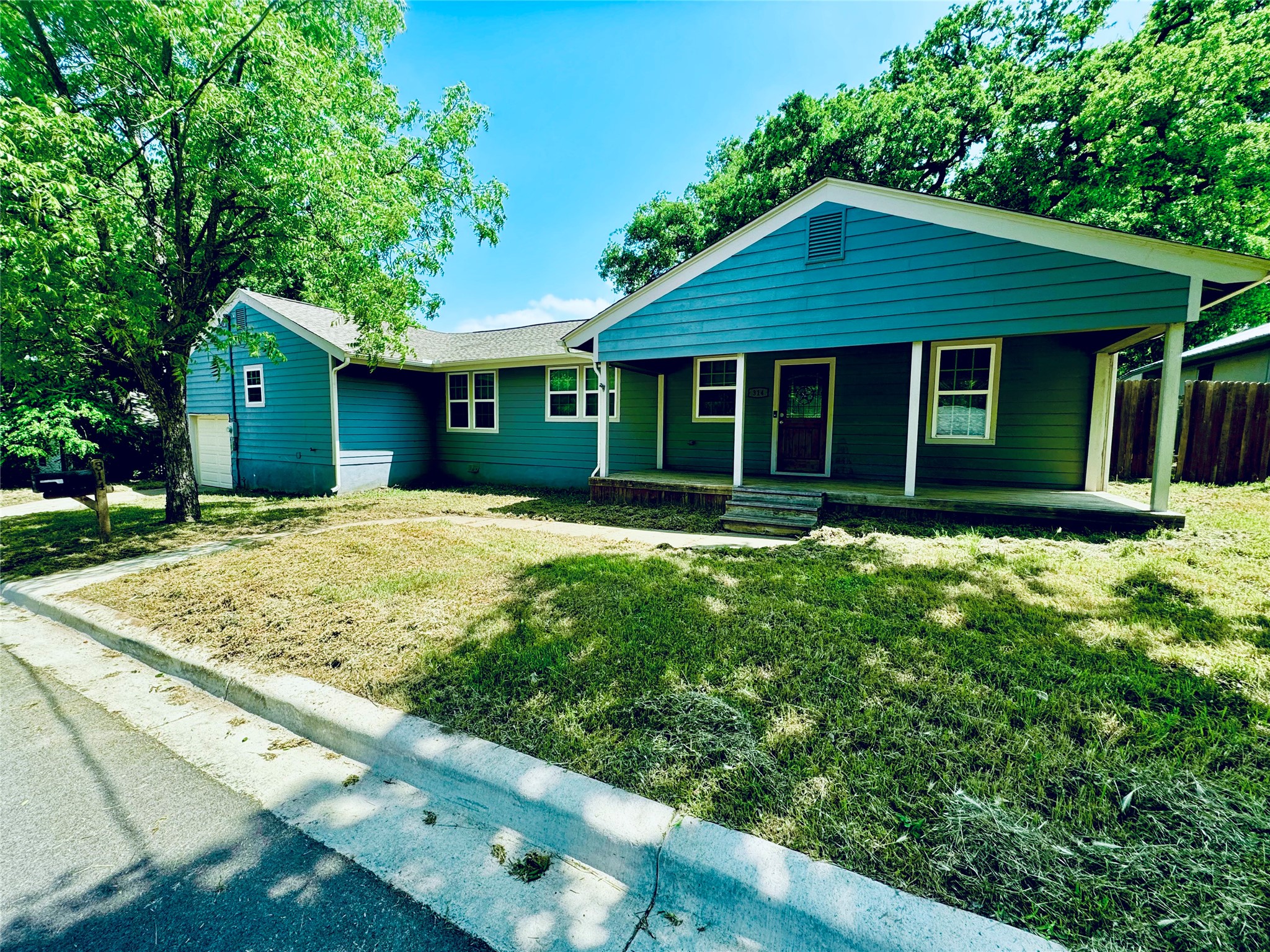 314 N Dubellette Street Weatherford TX 76086