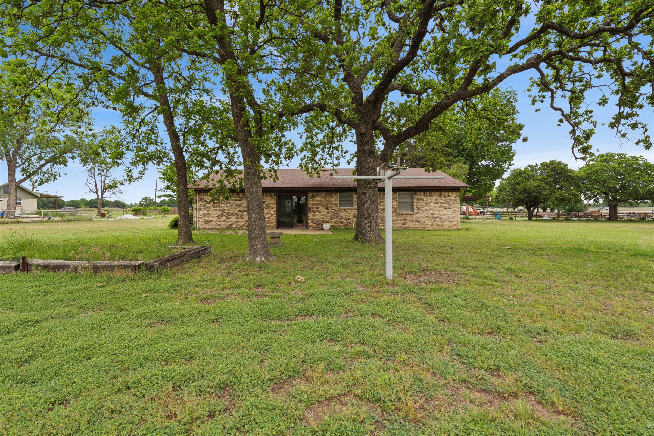 8740 I-20 Eastland TX 76448