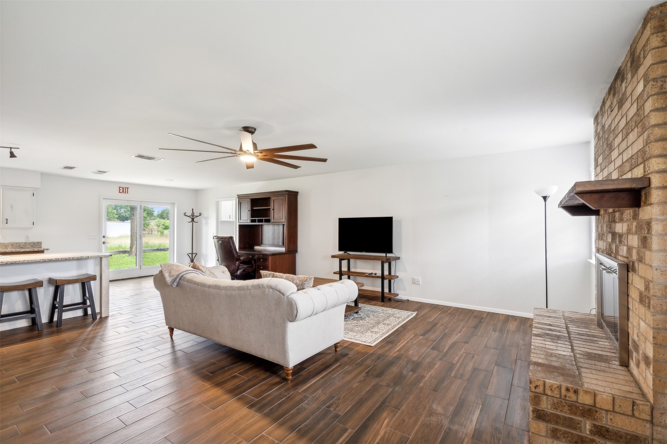 8740 I-20 Eastland TX 76448