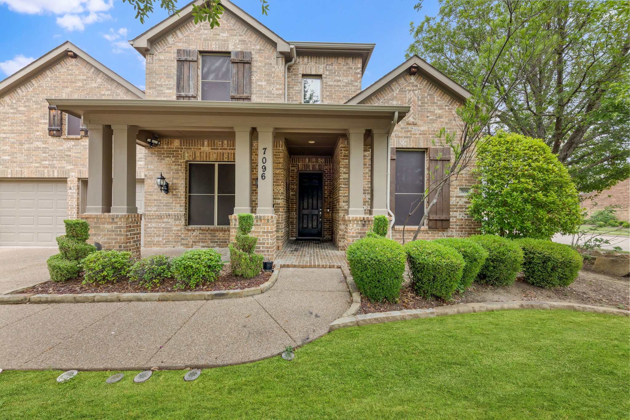 7096 Carmona Grand Prairie TX 75054