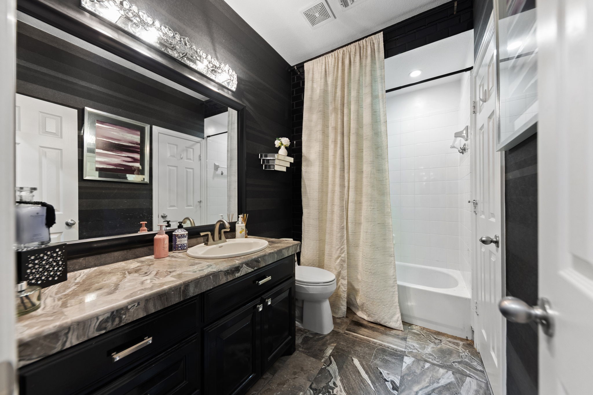 7096 Carmona Grand Prairie TX 75054
