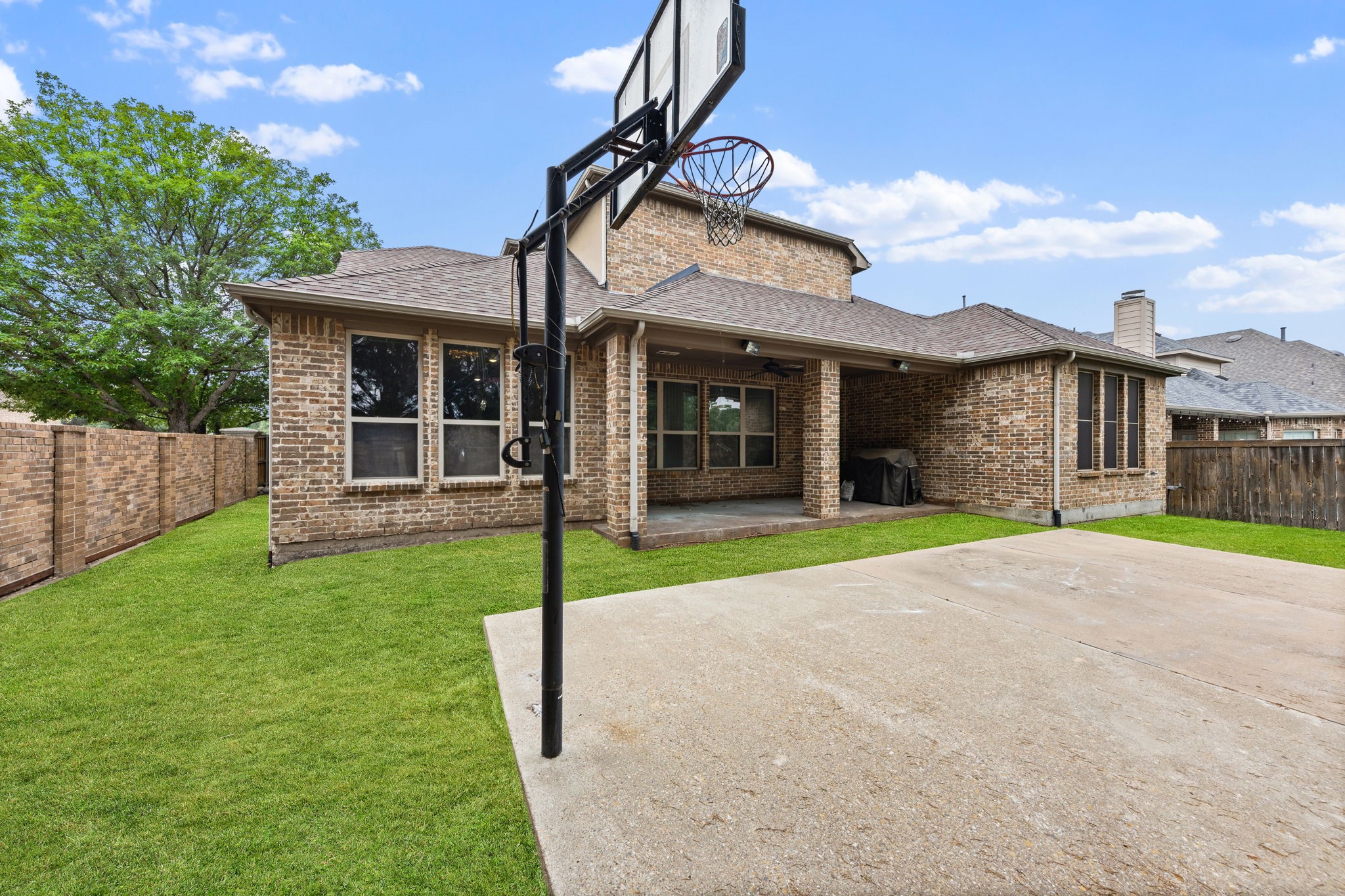 7096 Carmona Grand Prairie TX 75054