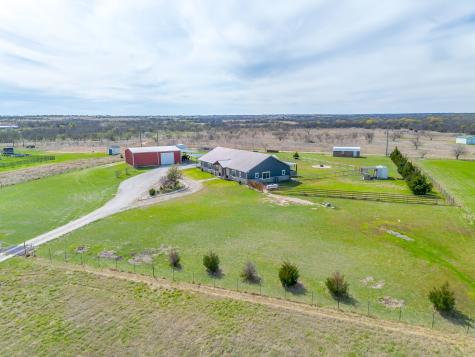 19611 N County Line Road Ponder TX 76259