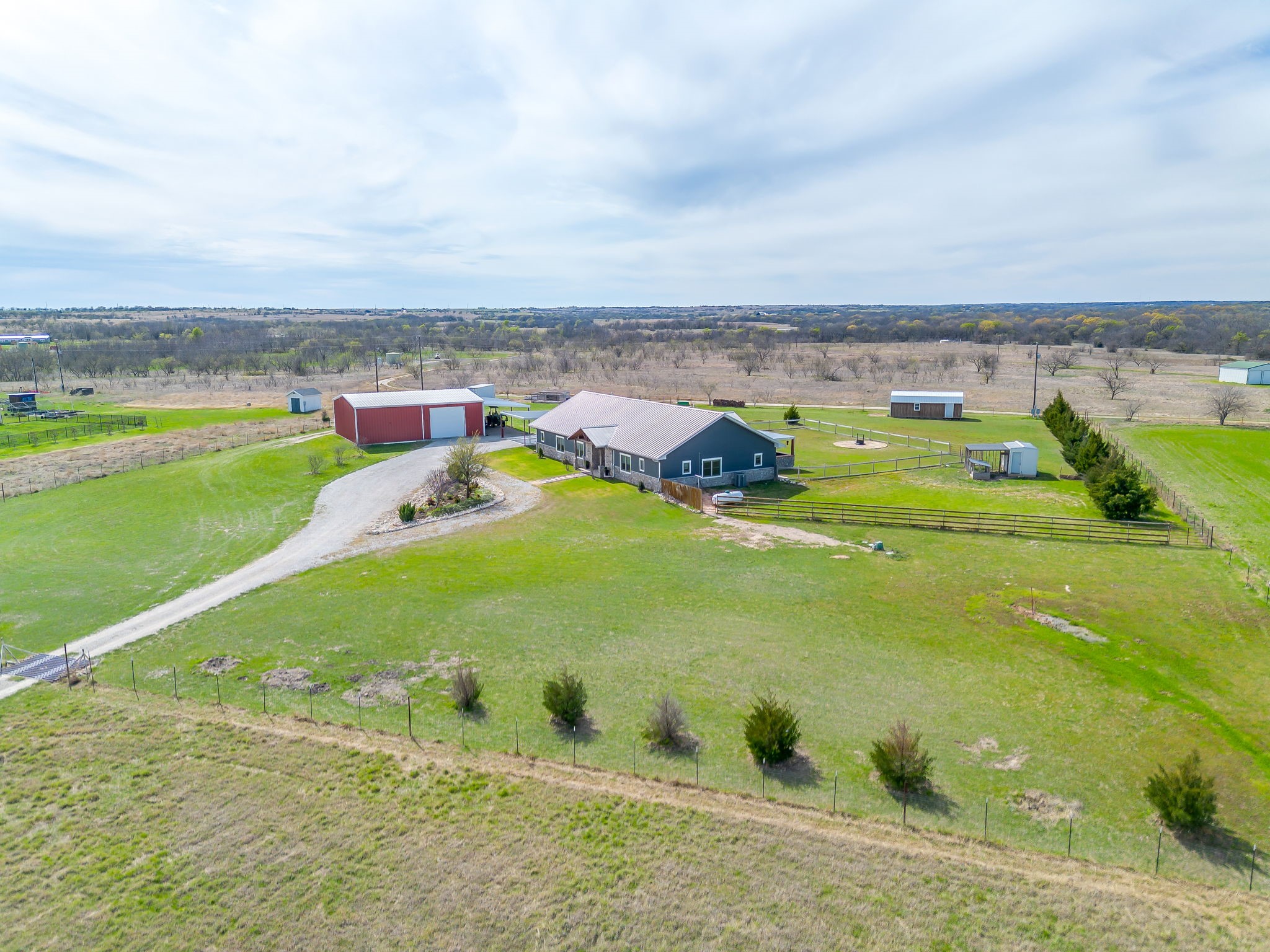 19611 N County Line Road Ponder TX 76259