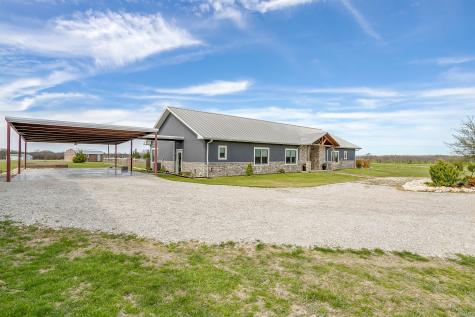 19611 N County Line Road Ponder TX 76259