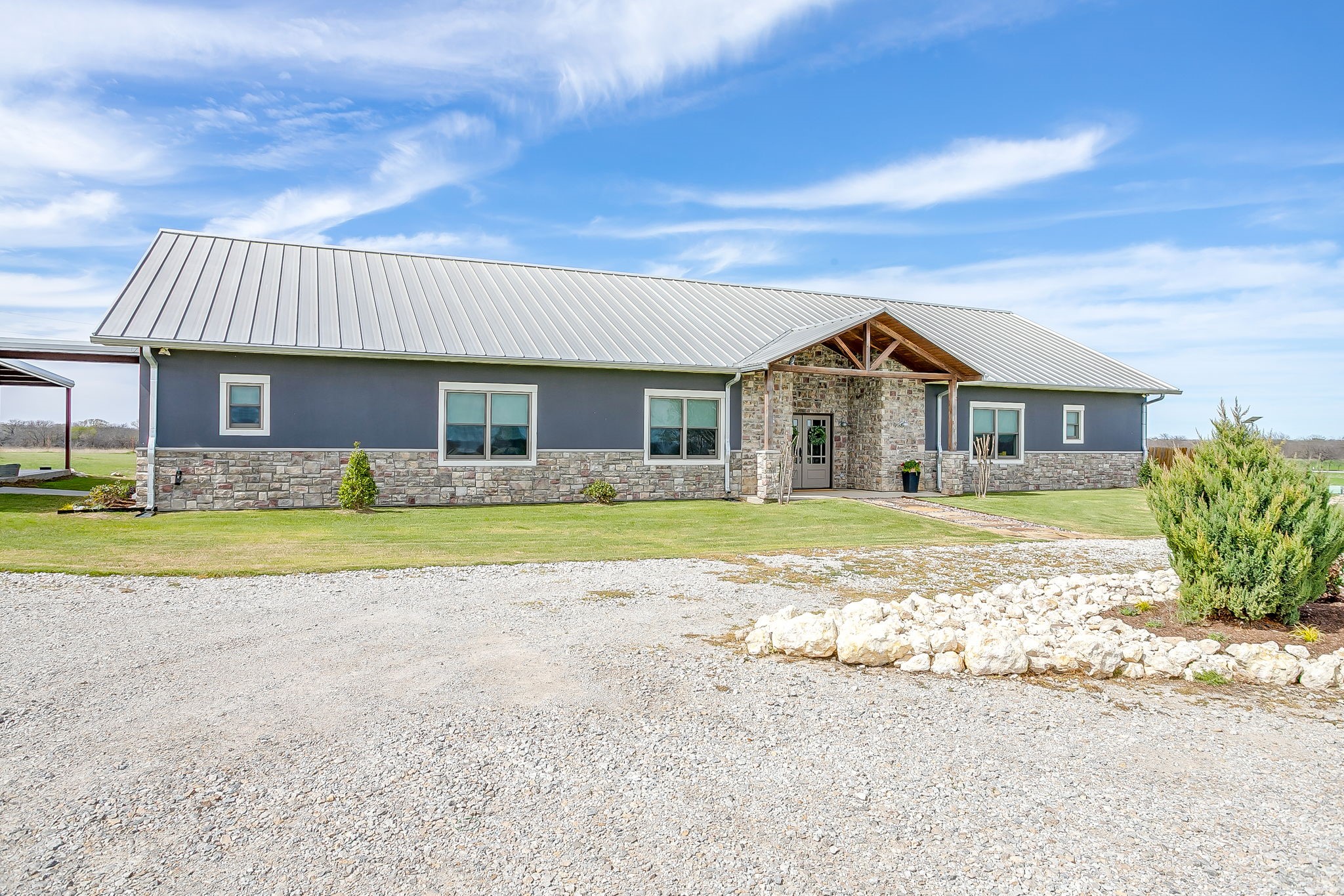 19611 N County Line Road Ponder TX 76259