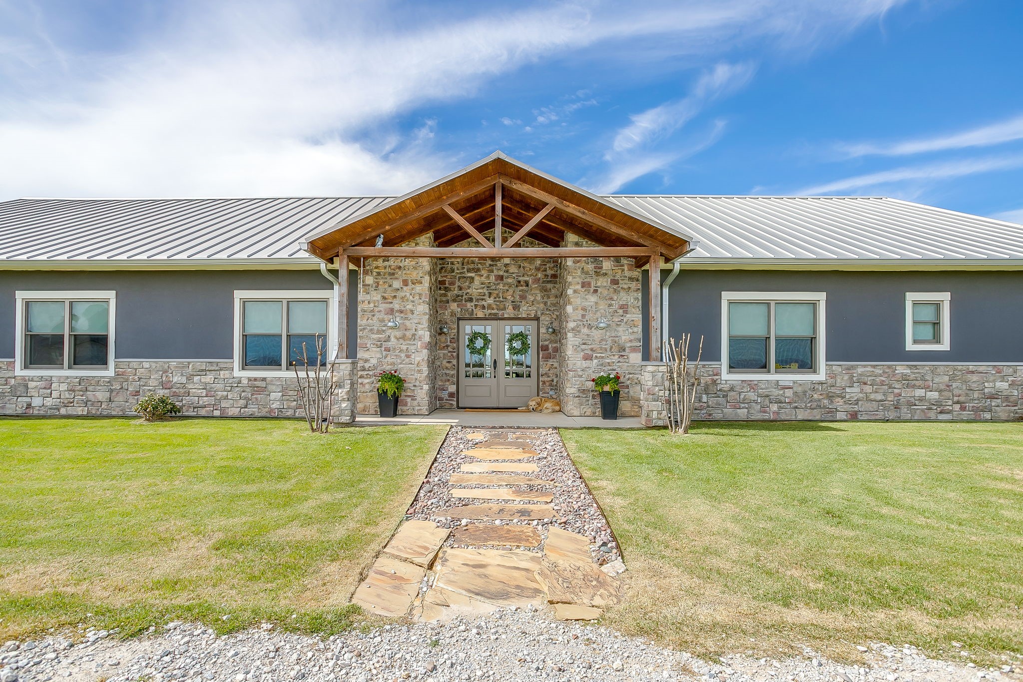 19611 N County Line Road Ponder TX 76259