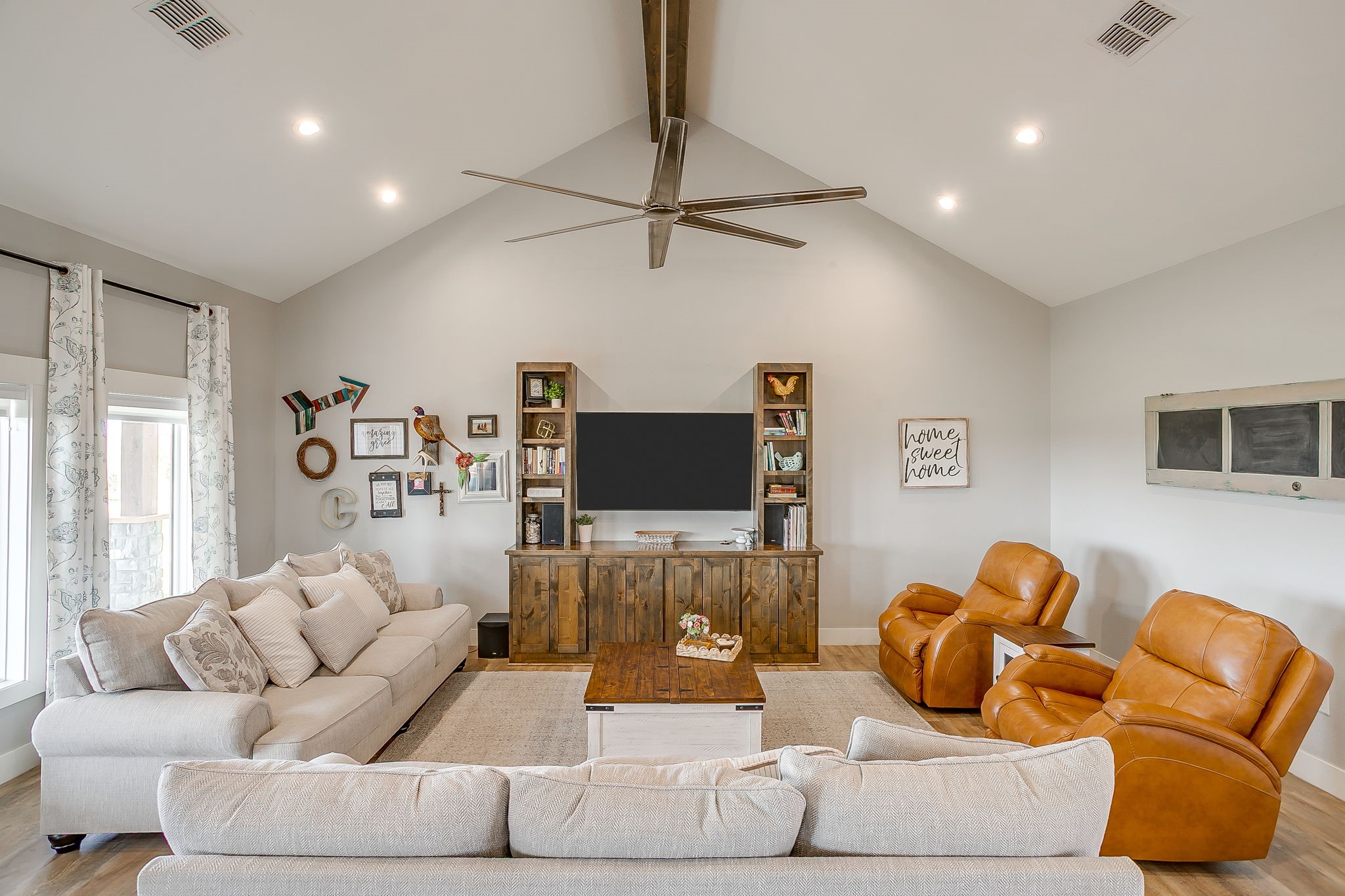 19611 N County Line Road Ponder TX 76259