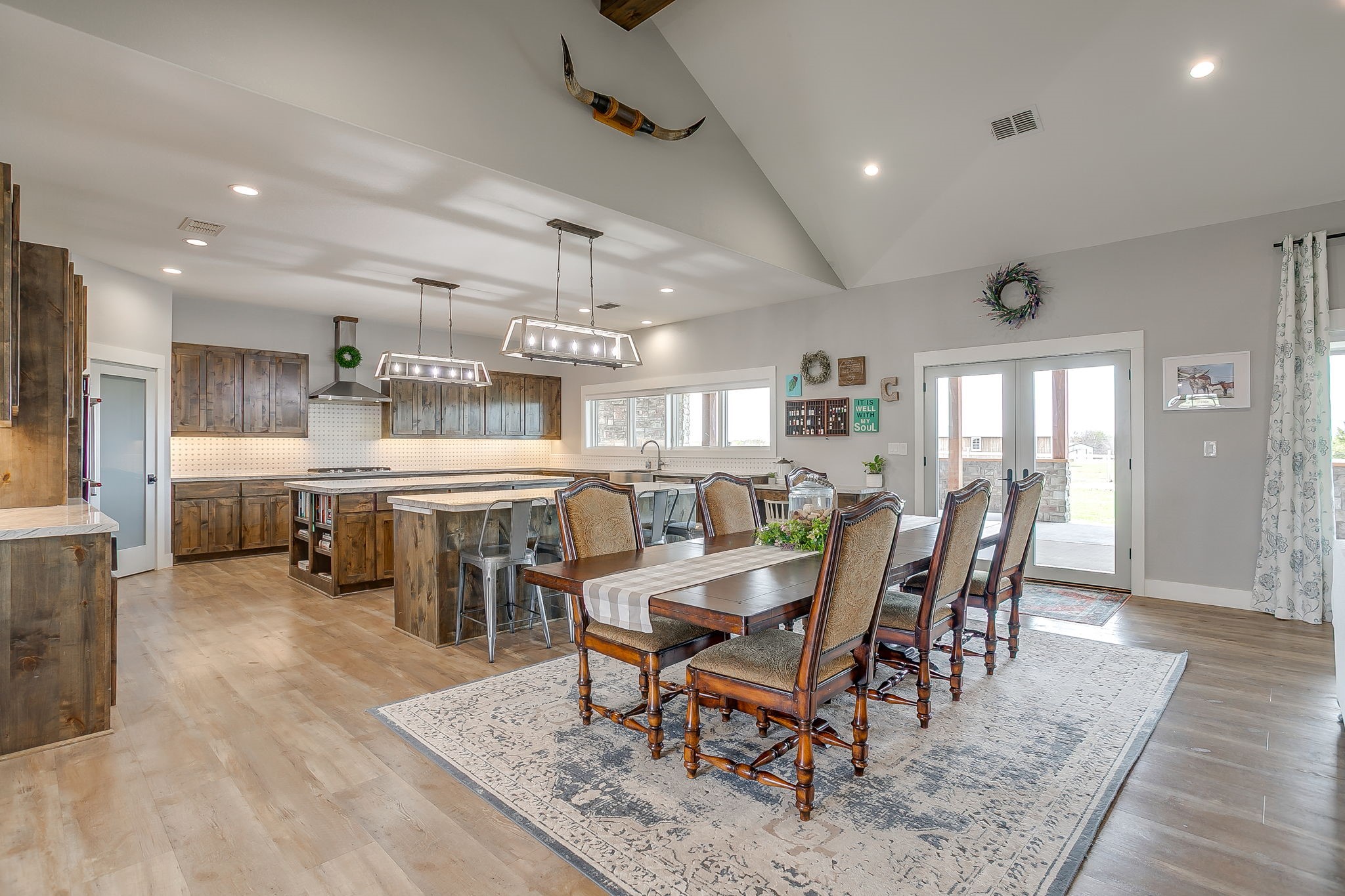 19611 N County Line Road Ponder TX 76259