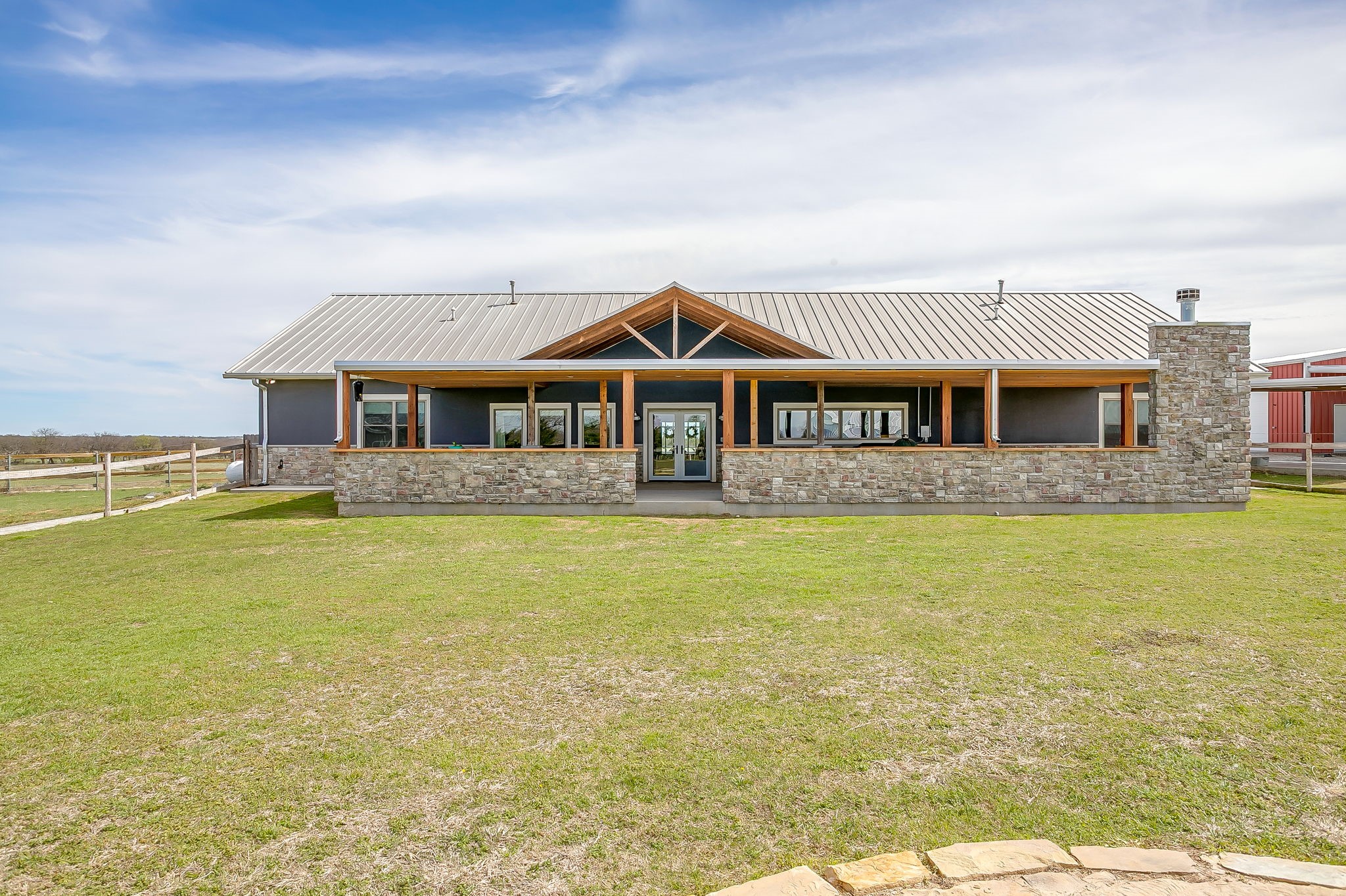 19611 N County Line Road Ponder TX 76259