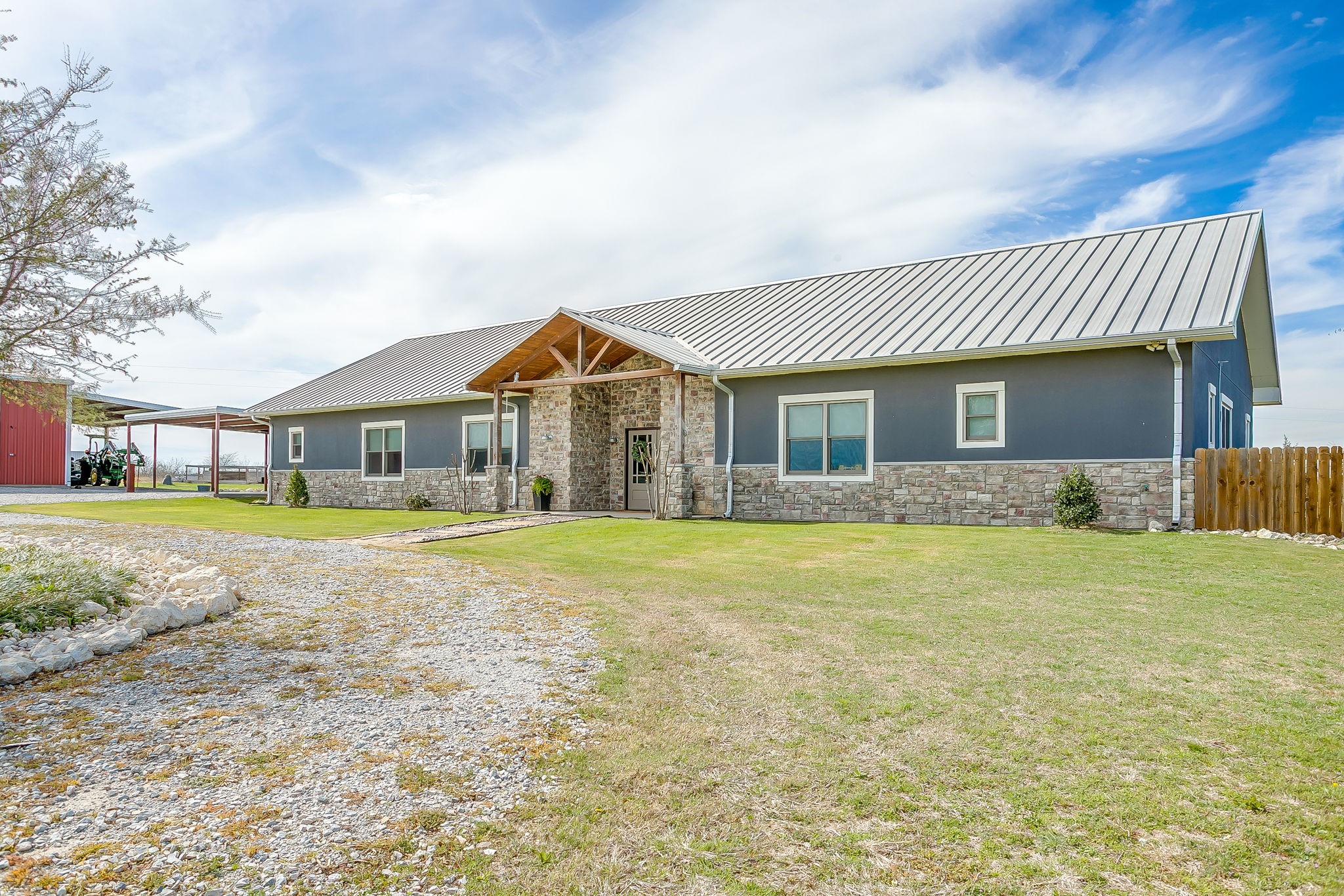 19611 N County Line Road Ponder TX 76259