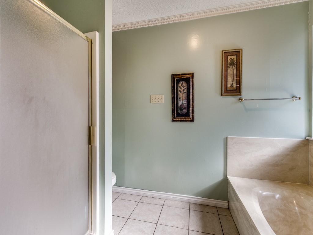 1311 Oak Timber Drive Euless TX 76039