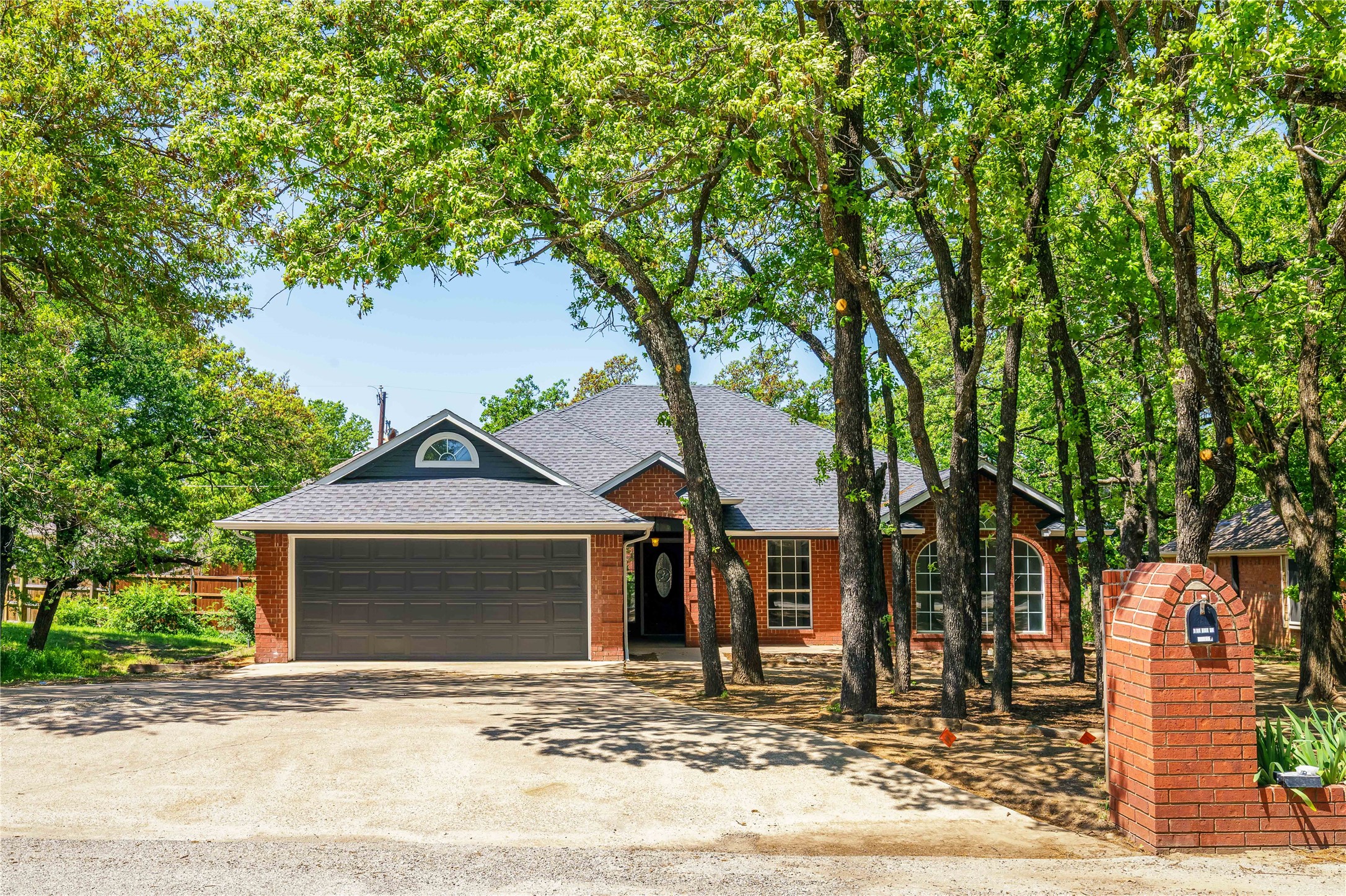 531 Oak Lake Lake Dallas TX 75065